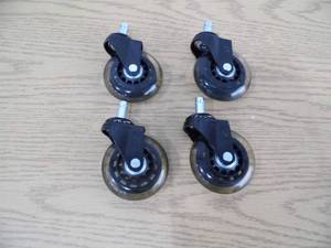 lot 16 image: Lot of 4 New Caster Wheels