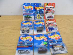 lot 26 image: HotWheels - Matchbox