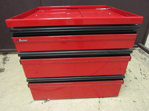 lot 604 image: C-TECH TOOL CHEST