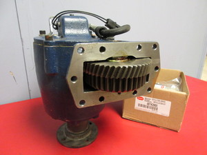 lot 607 image: MUNCIE POWER TAKE-OFF UNIT