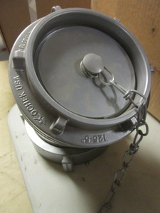 lot 629 image: KOCHEK ELBOW ADAPTER WITH CAP