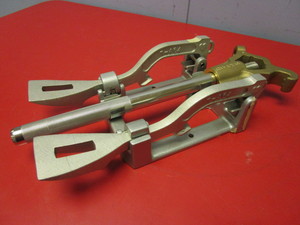 lot 710 image: ELKHART SPANNER AND HYDRANT WRENCH KIT
