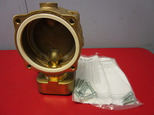 lot 726 image: AKRON BRASS GEAR ACTUATED VALVE