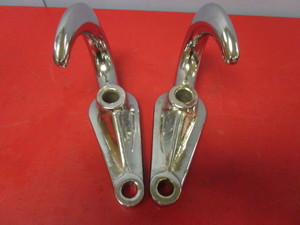 lot 735 image: CHROME TOW HOOKS