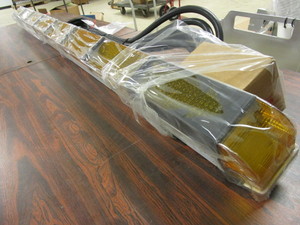 lot 790 image: WHELEN TRAFFIC ADVISOR 72 LIGHTBAR