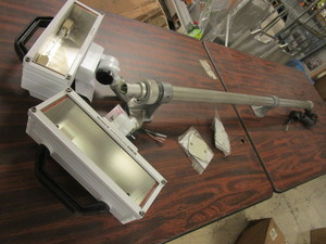 lot 794 image: TELESCOPING SCENE LIGHTS