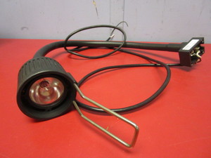 lot 831 image: SUNNEX 20 HALOGEN TASK LIGHT