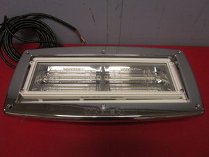 lot 843 image: WHELEN PIONEER PLUS DUAL PANEL LAMP HEAD WITH CASING
