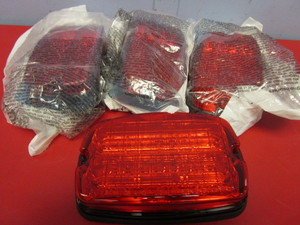 lot 847 image: WHELEN SUPER-LED LIGHT HEADS