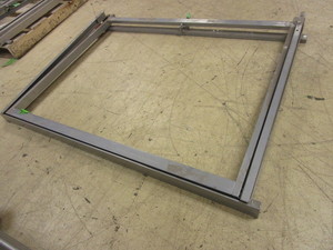 lot 890 image: SLIDEMASTER TIP DOWN 61 x 46 CARGO SLIDE
