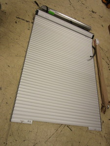 lot 903 image: ROM ROLL-UP DOOR