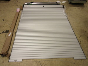 lot 907 image: ROM ROLL-UP SHUTTER