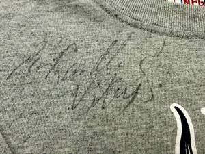 lot 40 image: John Randle Signed Minnesota Vikings Miller Lite NFL T-Shirt
