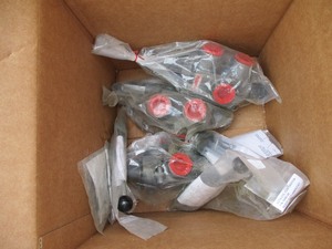 HYDRAULIC CONTROL VALVE, ASHCROFT 50-300 THERMOMETER, LIFT STEER LIFT KIT