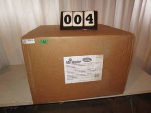 lot 4 image: Mr. Heater Big Max 80,000 BTU Heater