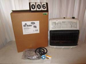 lot 6 image: Mr. Heater 20,000 BTU Propane Heater