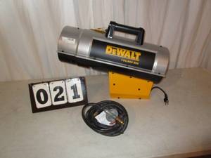 lot 21 image: DeWalt 150,000 Portable Propane Forced Air Heater