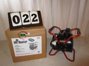 lot 22 image: Mr. Heater 1.5 KW Forced Air Electric Heater