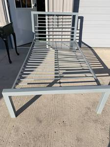 lot 63 image: Metal Bed Frame