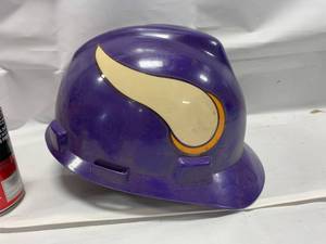 lot 68 image: Vintage Minnesota Vikings Hard Hat  Helmet