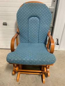 lot 78 image: Rocking Chair