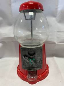 lot 87 image: Metal & Glass Gumball Machine