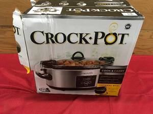 Crock Pot Slow Cooker, Retail $39.99