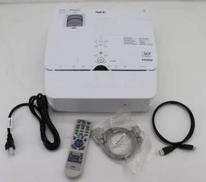 lot 1 image: NEC PE401H HDMI Projector