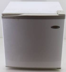 lot 29 image: Haier Dorm Refrigerator