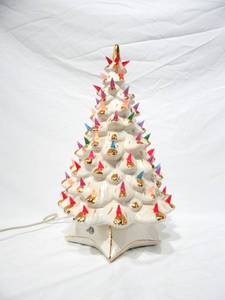 lot 36 image: Vintage Lighted Ceramic Musical Christmas Tree