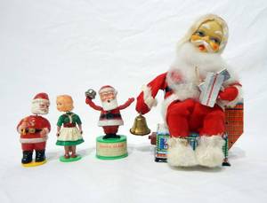 lot 34 image: Lot of Vintage Santa and Mrs. Claus Toys