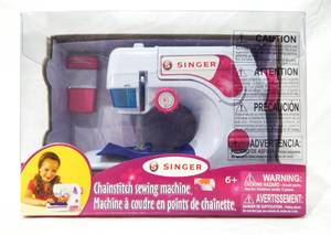 lot 12 image: Singer Chainstitch Childrens Sewing Machine