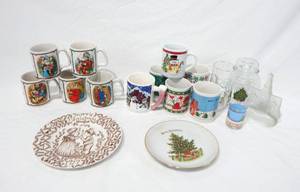 lot 46 image: Lot of Vintage Christmas Mugs, Plates and Miscellaneous Items
