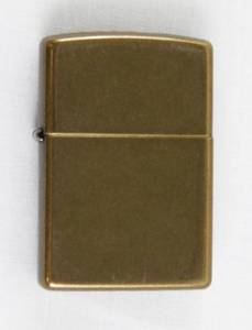lot 2 image: New Vintage Zippo Antique Brass Windproof Lighter