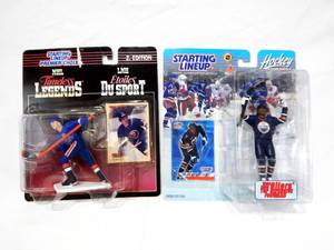 lot 57 image: Set of Vintage NHL Starting Lineup Mike Bossy and Mike Grier Figures