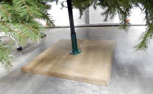 lot 8 image: Vintage Hudson Valley Tree Company 9 Foot Artificial Christmas Tree