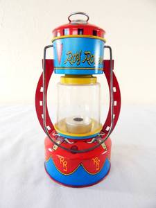 lot 47 image: Vintage Ohio Art Company Roy Rogers Tin Toy Lantern