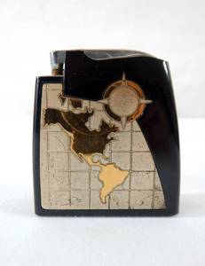 lot 57 image: Vintage Churchill Table Lighter