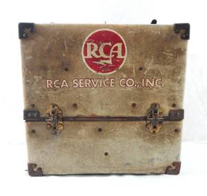 lot 24 image: Vintage RCA Service Co. Inc. TV Radio Servicemans Case