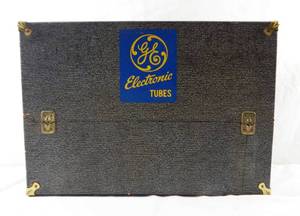 lot 26 image: Vintage G.E. Electronic Tubes TV Radio Serviceman and Vacuum Tubes Case
