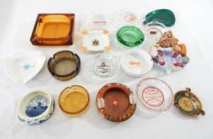 lot 175 image: Large Lot of Vintage Ashtrays