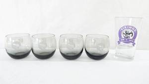 lot 163 image: Set of Vintage Minnesota Vikings Glasses and Minnesota Vikings Pint Glass