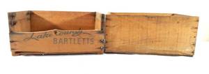 lot 223 image: Set of Vintage Mountain Bartletts Wood Crates