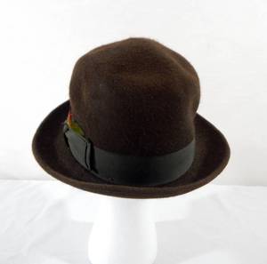 lot 46 image: Vintage 1940s Foreman and Clark Nu Velvo Mens Bowler Hat