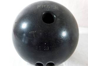 lot 58 image: Vintage Ebonite Jubilee Bowling Ball