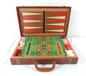 lot 129 image: Vintage Lowe Portable Casino Gaming Kit