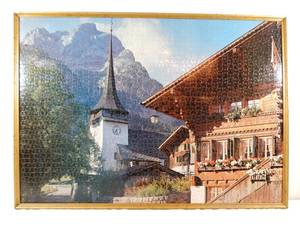 lot 112 image: Large Vintage Berner Oberland Switzerland Assembled 2000 Piece Framed Puzzle