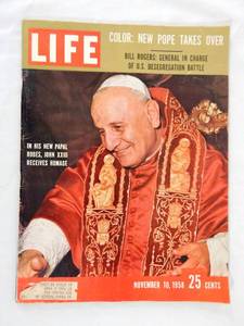 lot 114 image: Lot of Vintage Religious Items