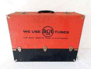 lot 72 image: Vintage RCA Service Co. Inc. TV Radio Vacuum Tube and Servicemans Case