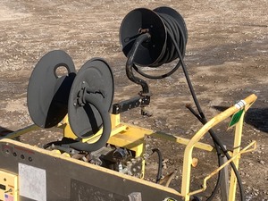 lot 40 image: Cougar Hot-Water Pressure Washer
